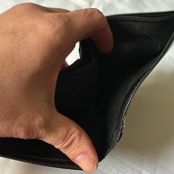 vintage Gucci bifold - Picture 9 of 13